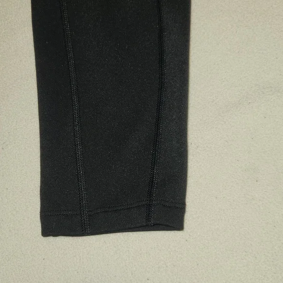 Layer 8 Performance Women's Black Leggings, Size Medium - Picture 2 of 7